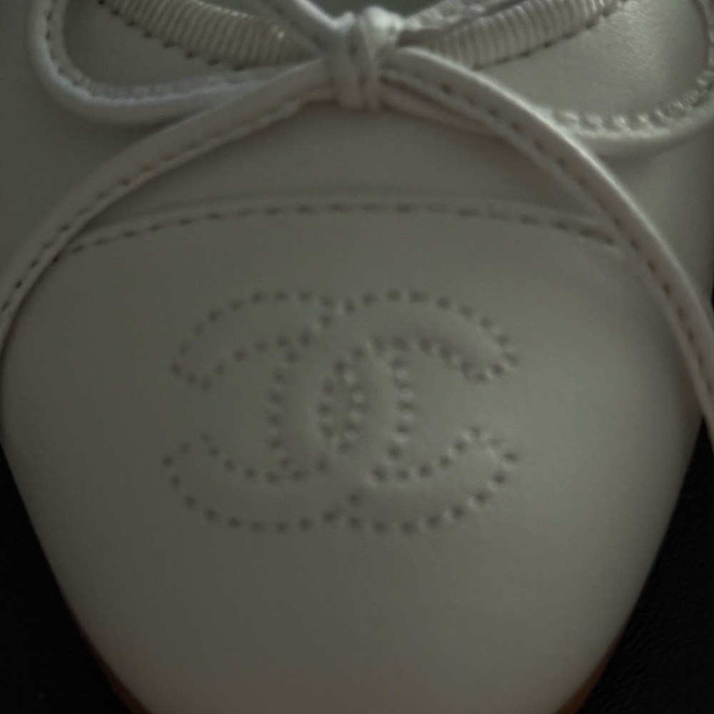 CHANEL White Leather Loafers - Picture 6 of 10